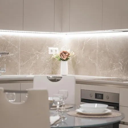 Zise Luxury Apartment *